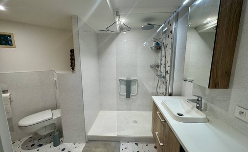 Castle for Sale in Dijon, Bourgogne-Franche-Comté, France