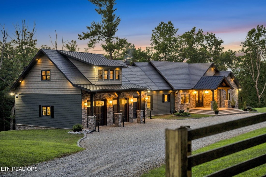 House in Jamestown, Tennessee, United States 2 - 16882012