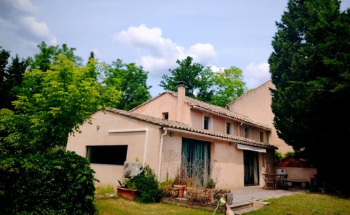 A Carpentras, Une Demeure De Maître En Bord De Rivière - 4