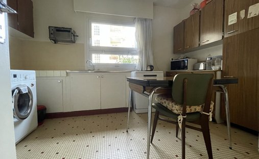 Castle for Sale in Versailles, Île-de-France, France