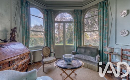 Castle for Sale in Bordeaux, Nouvelle-Aquitaine, France