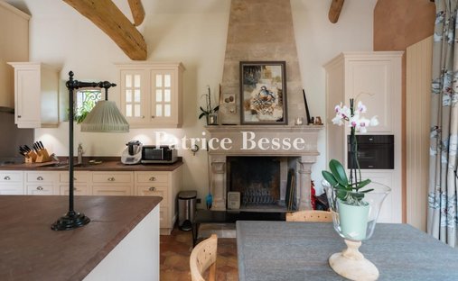 Castle for Sale in Voulx, Île-de-France, France