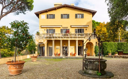 Castle, Renovation Project For Sale In Florence, Tuscany