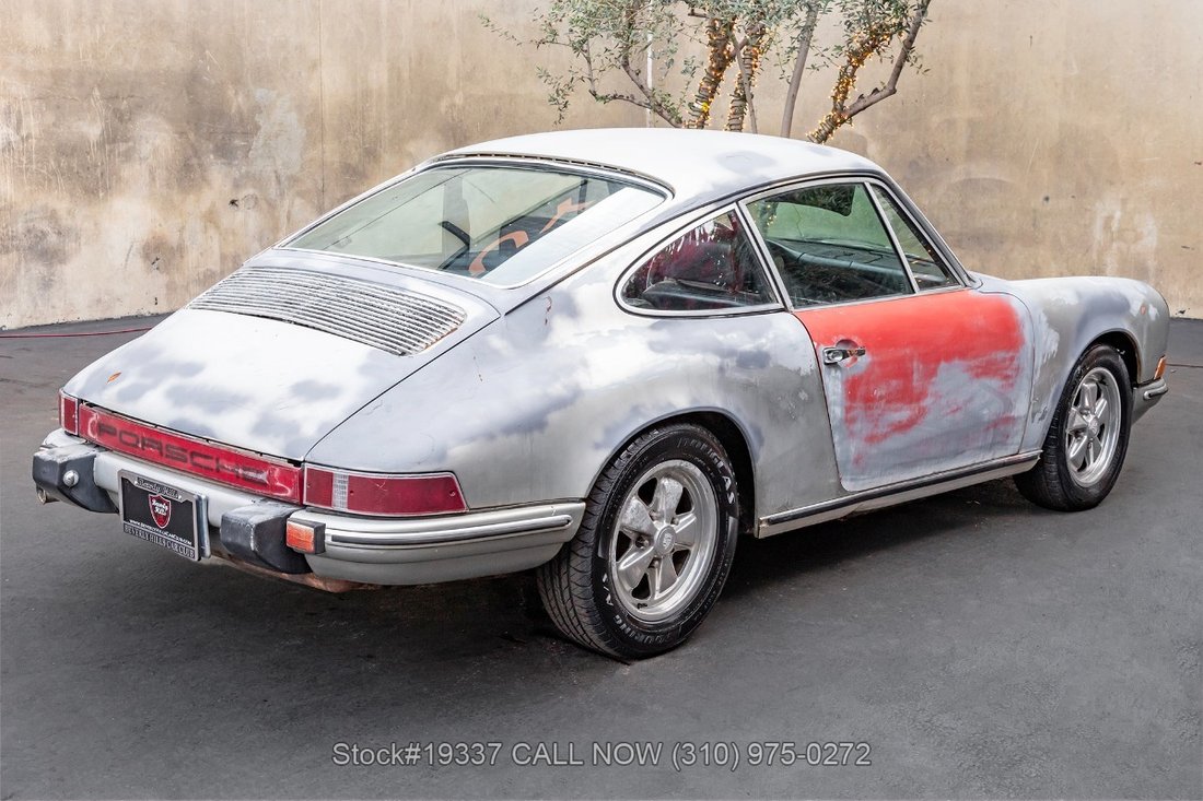 Porsche 911T in Los Angeles, CA 5 - 16875674