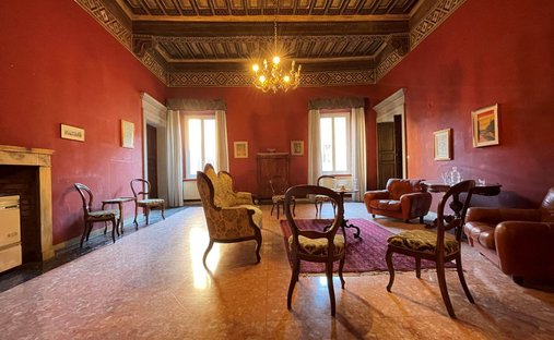 Castle for Sale in Casa Vannini, Tuscany, Italy