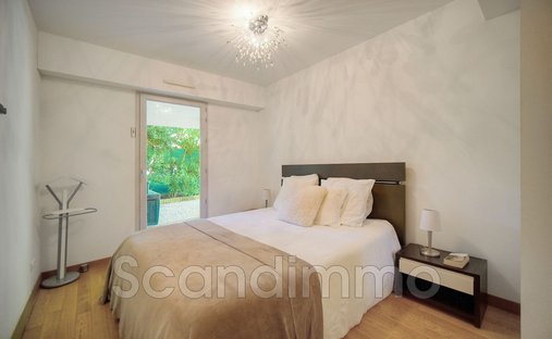 Castle for Sale in Antibes, Provence-Alpes-Côte d'Azur, France