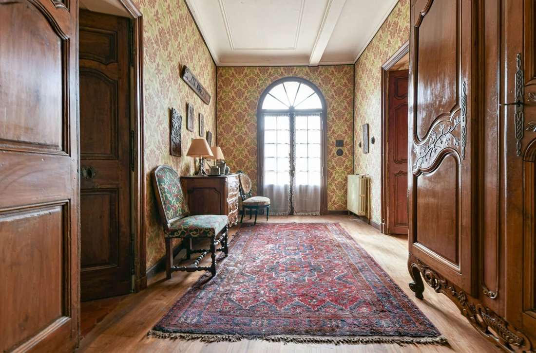 Estate in Uzès, Occitania, France 4 - 16875662