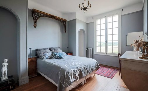 Castle for Sale in Meaux, Île-de-France, France