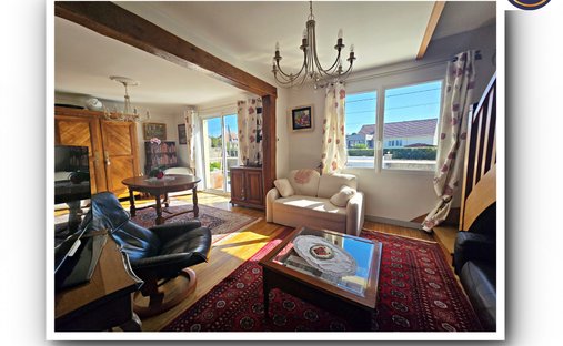 North Caen, Castle (12 Bedrooms) By The Seaside With Outbuildings Set In 1.1 Ha (2.47 Acres) Of Encl