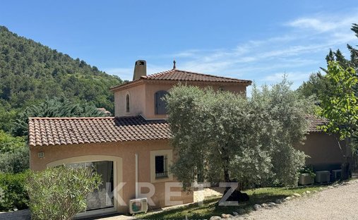 Castle for Sale in Manosque, Provence-Alpes-Côte d'Azur, France