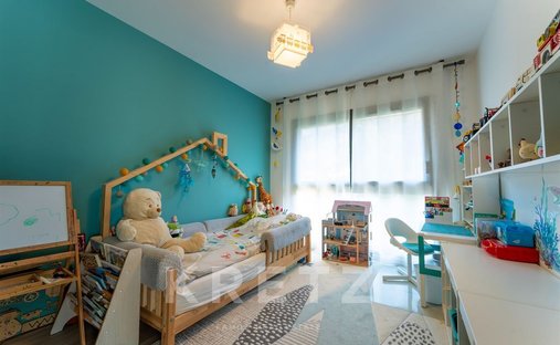 Castle for Sale in Bons-en-Chablais, Auvergne-Rhône-Alpes, France