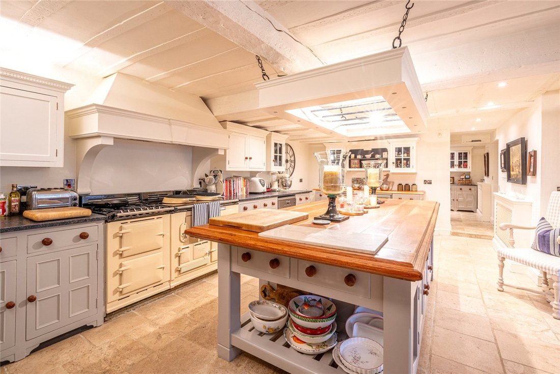 House in Woodbridge, England 5 - 16886361