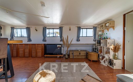 Castle for Sale in Villeneuve-lès-Maguelone, Occitanie, France