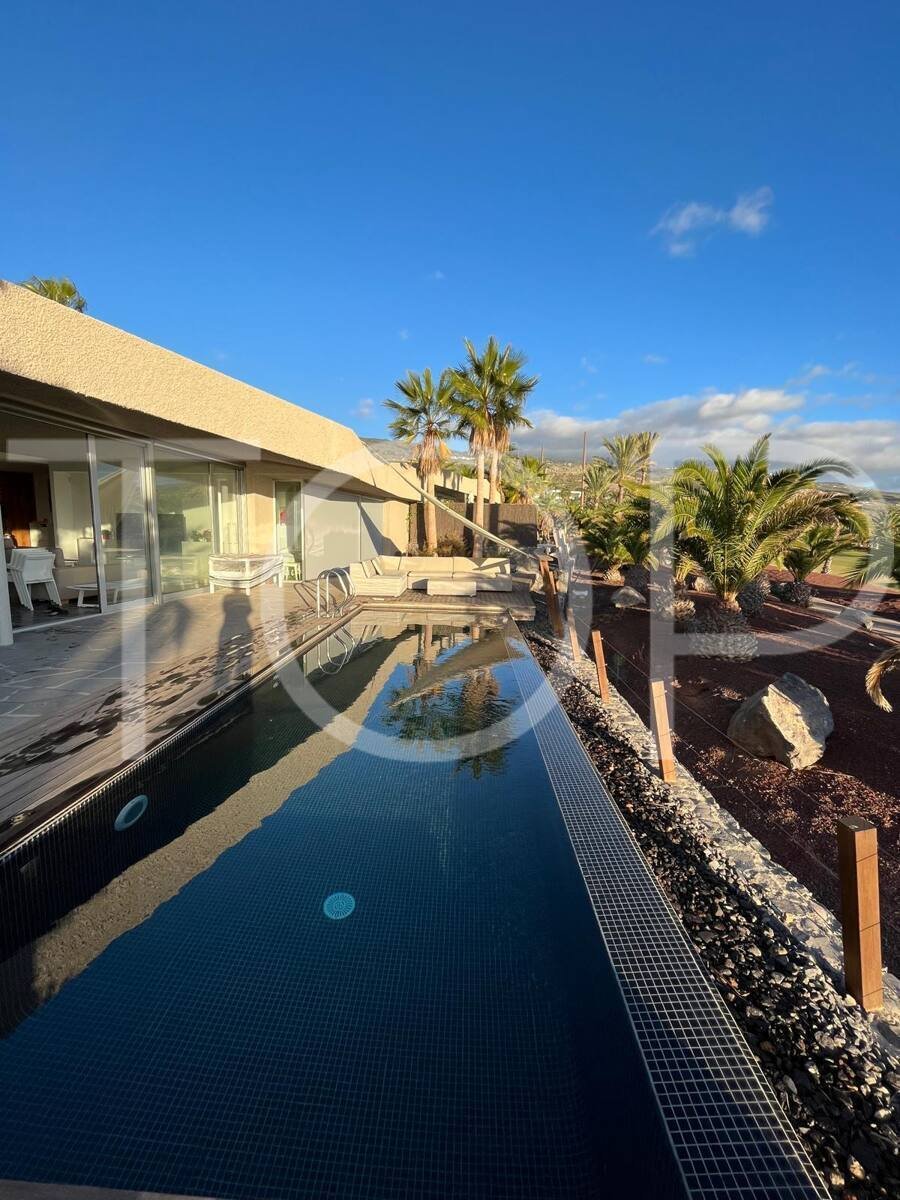 House in Guia de Isora, Canary Islands, Spain 1 - 16807226
