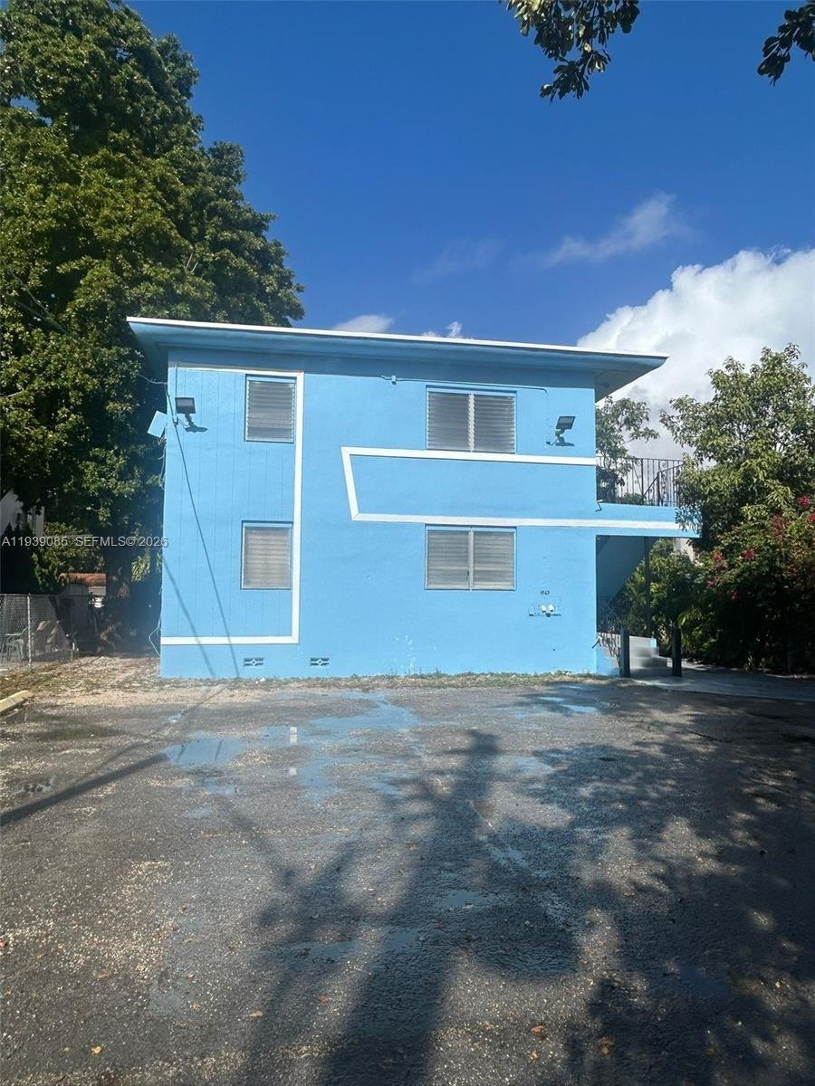 Miami, Florida, United States 1 - 16882562