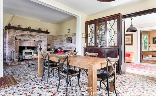 Castle for Sale in Toulouse, Occitanie, France