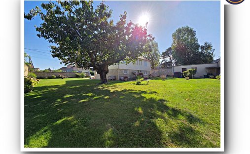 North Caen, Castle (12 Bedrooms) By The Seaside With Outbuildings Set In 1.1 Ha (2.47 Acres) Of Encl