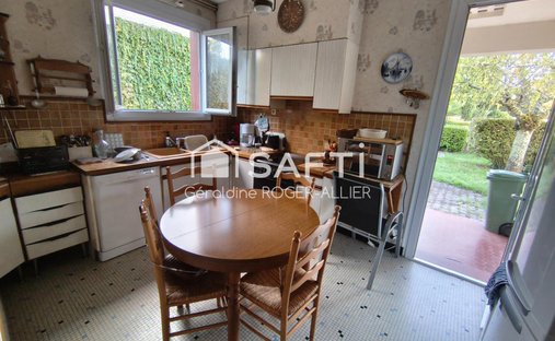 A 19th Century Hotel Château, Restaurant And Outbuilding In Two Hectares Of Grounds Near