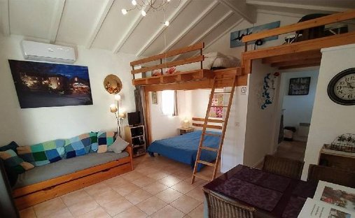 Near Villeneuve Sur Lot Magnificent Riverside Chateau With 6 Bedrooms And 8 Hectares Of Land