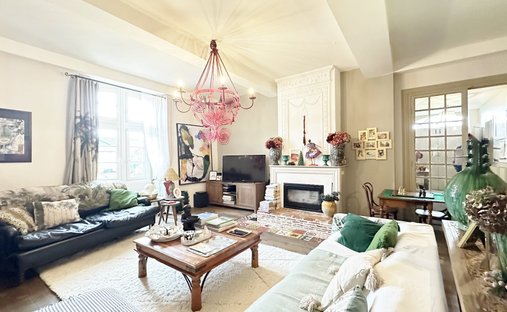 Castle for Sale in Peyrehorade, Nouvelle-Aquitaine, France