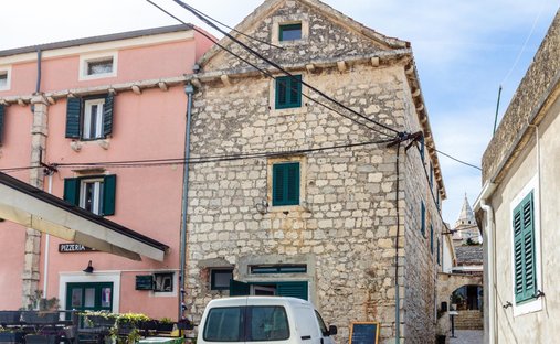 Villa in Primošten, Gespanschaft Šibenik-Knin, Kroatien 1