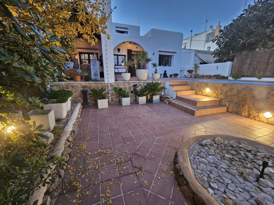House in Santa Eularia des Riu, Balearic Islands, Spain 1 - 16869029