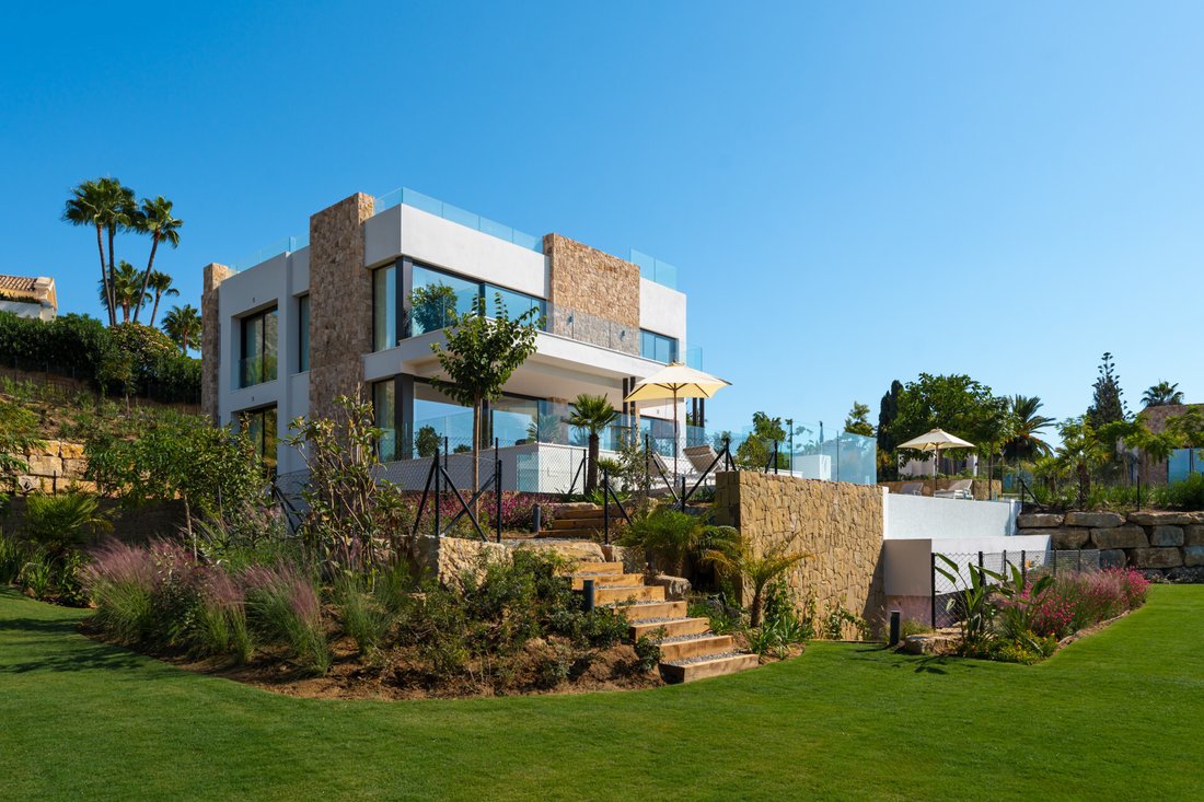 Villa in Marbella, Andalusia, Spain 1 - 16856699