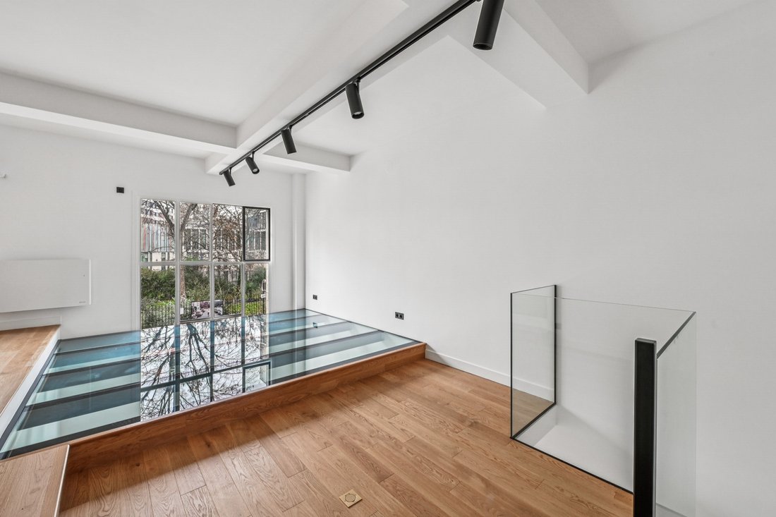 Apartment in Cambronne-Garibaldi, Paris 15e Arrondissement, Paris 5 - 16888225