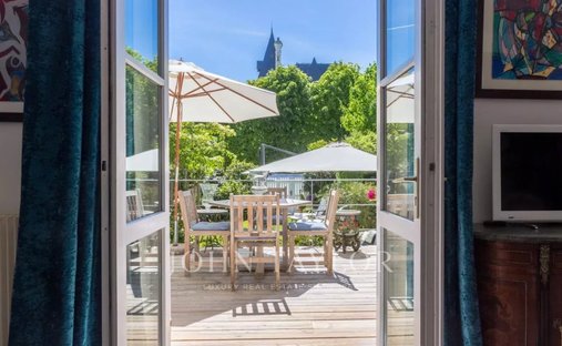 Manor House And Its Annexes Near Deauville