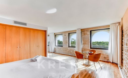 Elegant XI Xth Century Castle Beautiful Park Pool