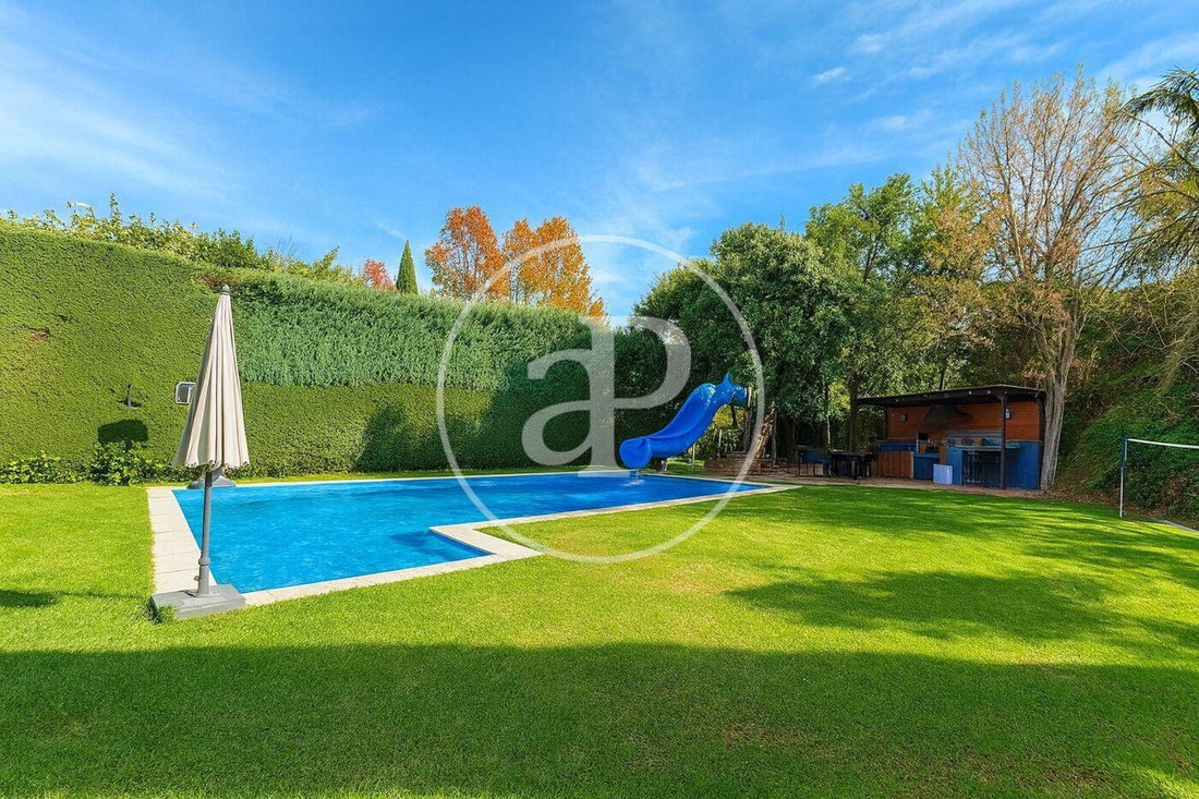 Villa in La Moraleja, Alcobendas, Comunidad de Madrid 3 - 16874307