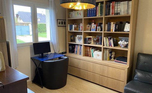 Castle for Sale in Pont-l'Évêque, Normandy, France
