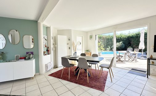 Castle for Sale in Dax, Nouvelle-Aquitaine, France