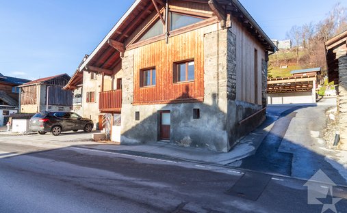 Castle for Sale in Begnins, Switzerland