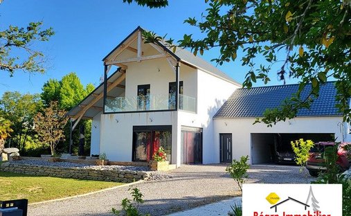 House in Salies-de-Bearn, Nouvelle-Aquitaine, France 1
