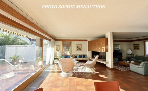 Castle for Sale in Dax, Nouvelle-Aquitaine, France