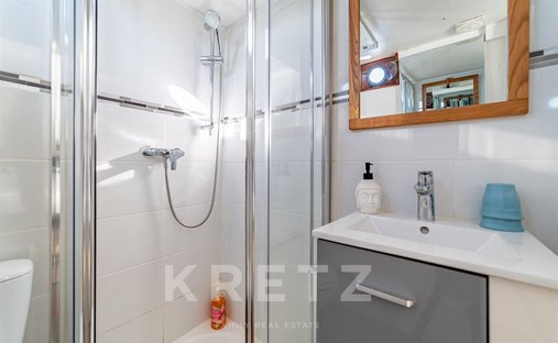 Castle for Sale in Villeneuve-lès-Maguelone, Occitanie, France