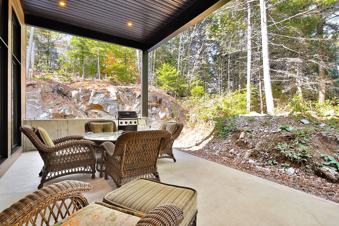 House in Gore, Quebec, Canada 4 - 16394028