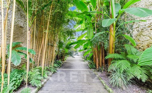 Castle for Sale in Lectoure, Occitanie, France