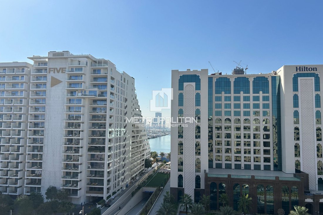 Apartment in Palm Jumeirah, Dubai, United Arab Emirates 1 - 16875732