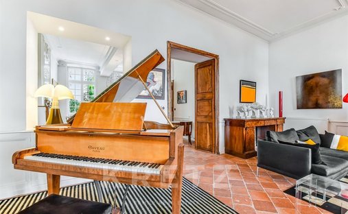 Castle for Sale in Lectoure, Occitanie, France