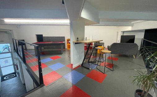 Castle for Sale in Clermont-Ferrand, Auvergne-Rhône-Alpes, France