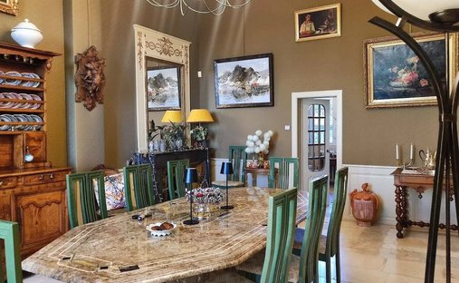 Castle for Sale in Bourg-en-Bresse, Auvergne-Rhône-Alpes, France