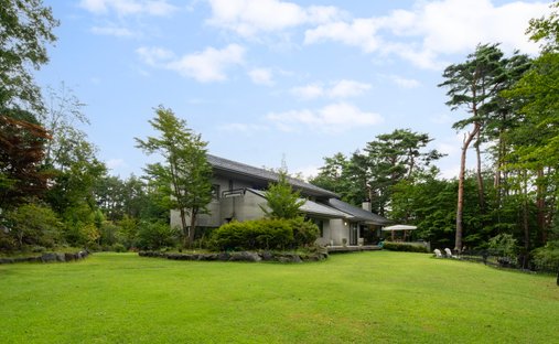 House in Narusawa, Yamanashi, Japan 1