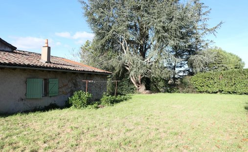 Castle for Sale in Toulouse, Occitanie, France