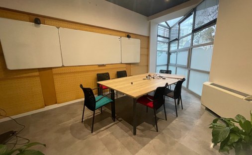 Castle for Sale in Clermont-Ferrand, Auvergne-Rhône-Alpes, France