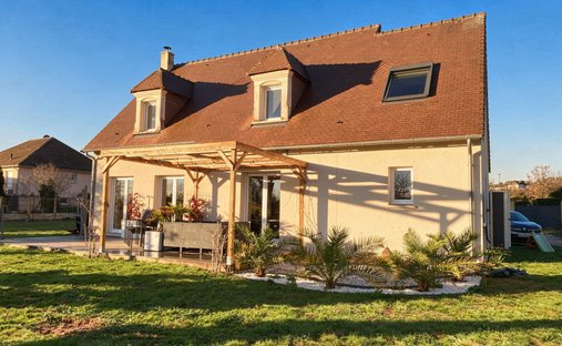 Castle for Sale in Pont-l'Évêque, Normandy, France - 3