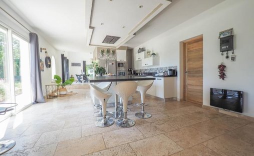 Absolute Tranquillity In The Heart Of The Countryside