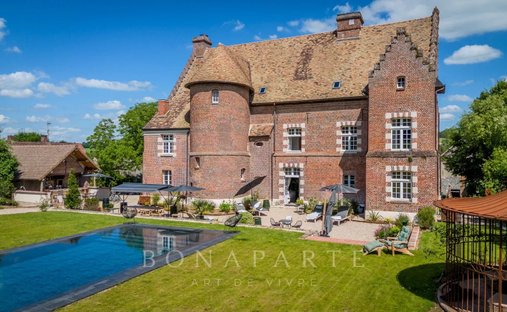 Perched In The Hills Of The Vire Valley, With 22 Hectares Of Land, A Listed Chateau From The