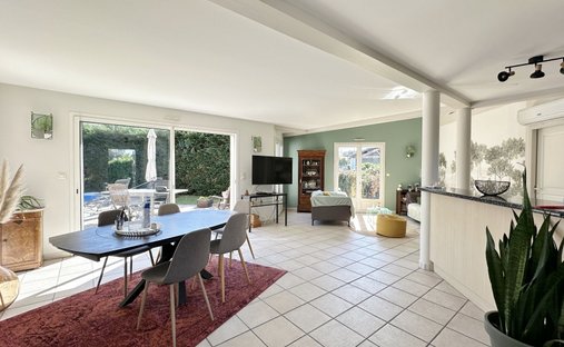 Castle for Sale in Dax, Nouvelle-Aquitaine, France